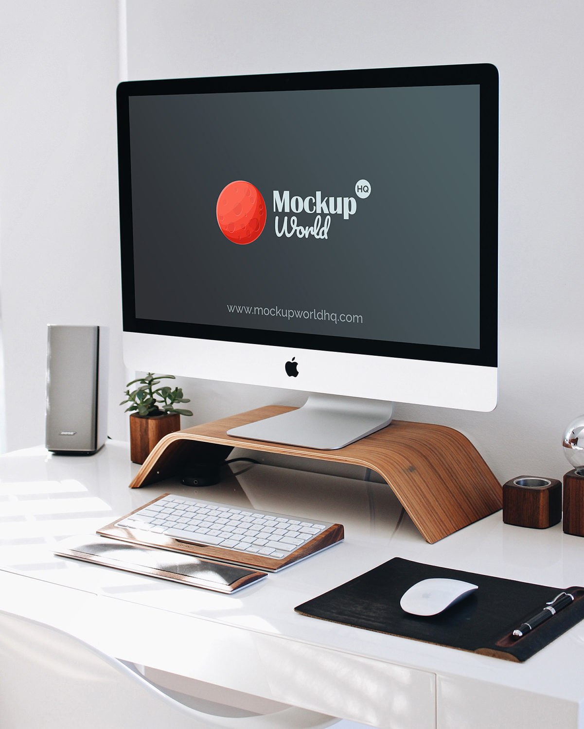 iMac Workspace Mockup PSD Free