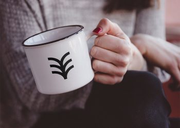 Free Metal Mug Mockup